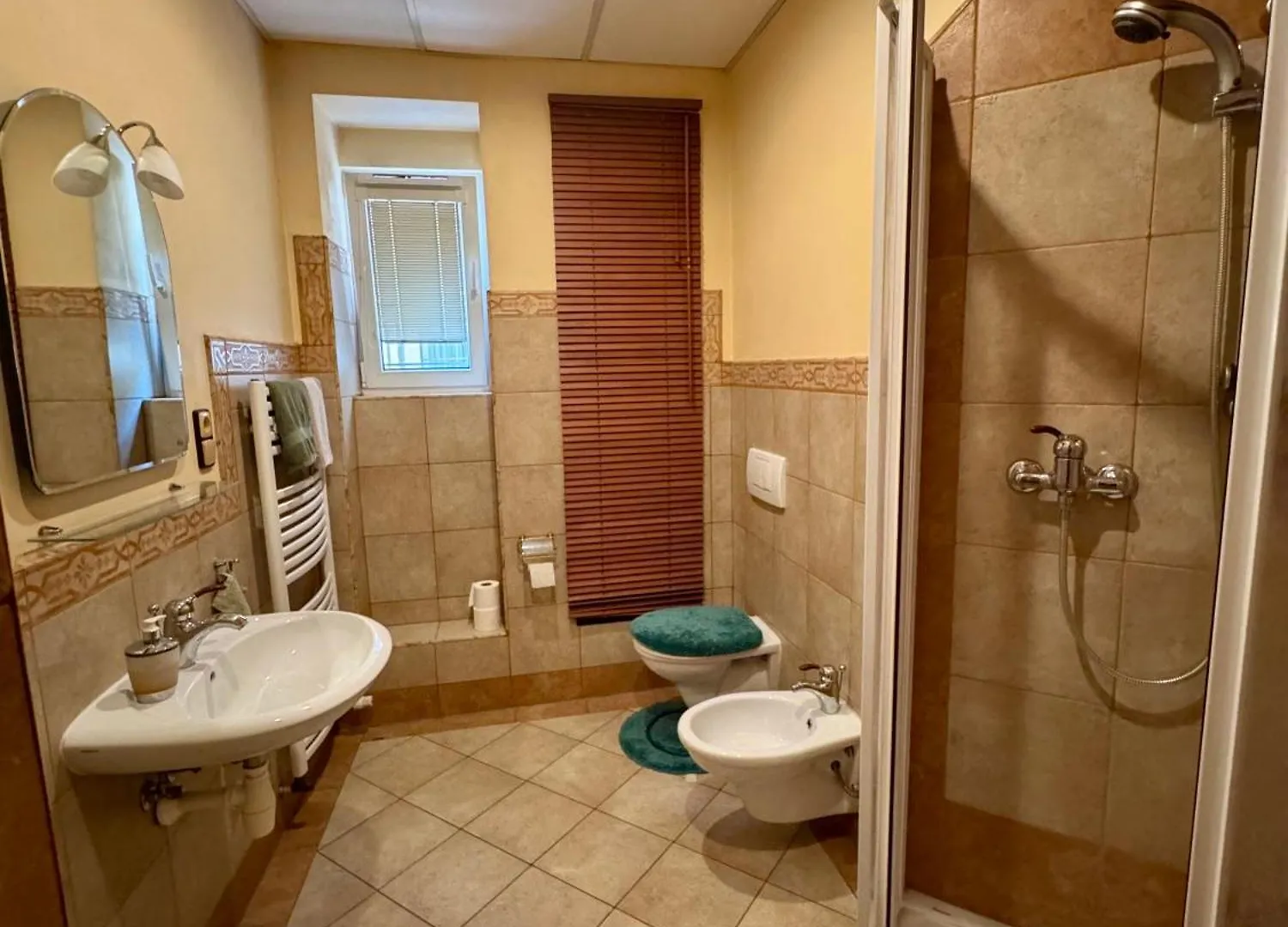 Apartment Ferienwohnung Golden X Cross Karlsbad